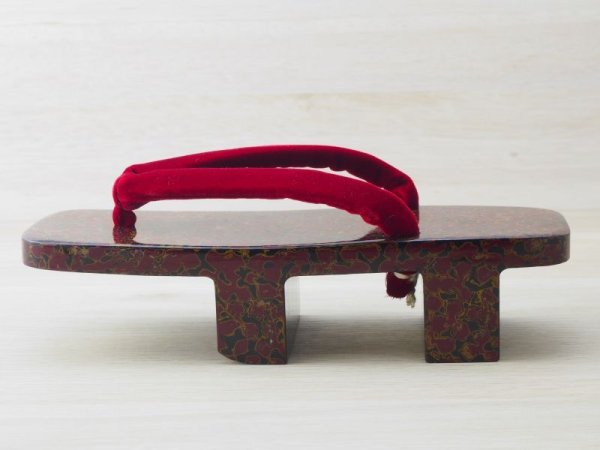 画像4: 唐塗　女下駄 赤上微塵貝入り