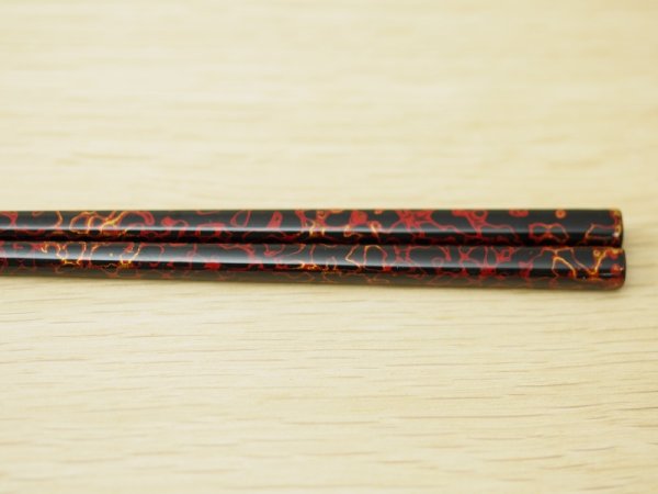 画像4: 唐塗　細箸（黒上赤金、黒上赤緑金） (4)