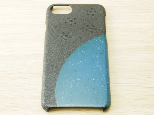 画像2: 紋紗塗と唐塗  iPhone 7、iPhone 8 用ケース 青微塵貝入り (2)