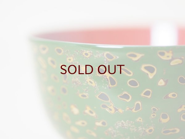 画像2: 唐塗　羽反型　緑上（白梨地） (2)