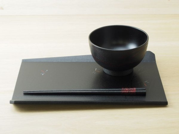 画像2: 紋紗塗 多様皿 トンボとススキ柄 (2)