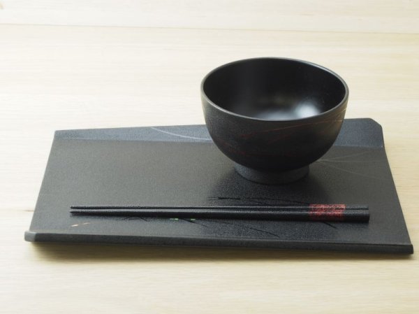 画像2: 紋紗塗 多様皿 すすき柄(曲線) (2)