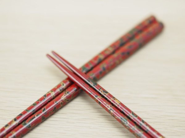 画像4: 唐塗　女性専用箸 赤上金彩色 (4)