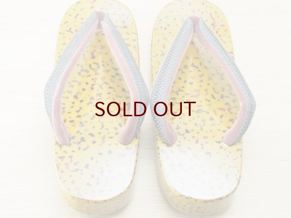 画像2: 唐塗 女下駄黄上金彩色 (2)