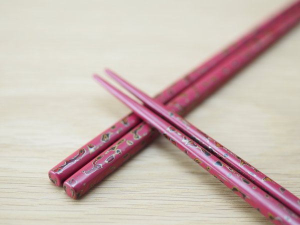 画像4: 唐塗　小箸　桃色（金彩色） (4)