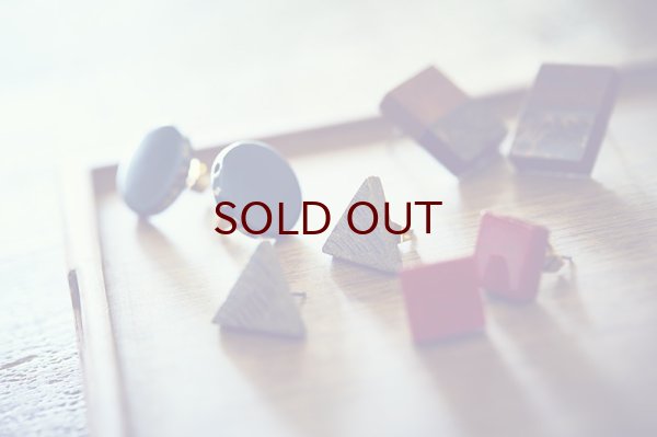 画像5: 唐塗　ピアス　黒 (5)